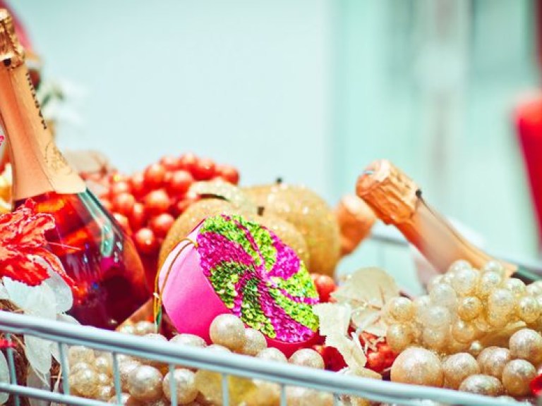 На чём жители Украины собираются сэкономить на Новый год