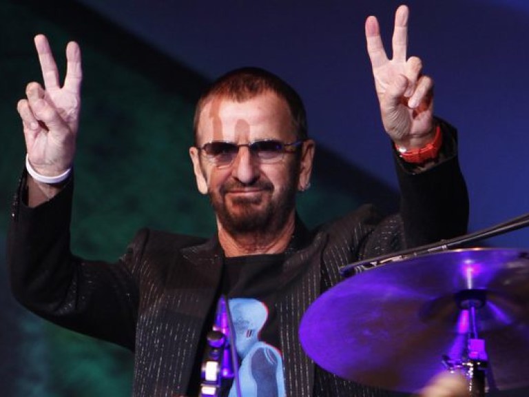 В апреле 2015 Ринго Стар будет увековечен в Зале славы рок-н-ролла