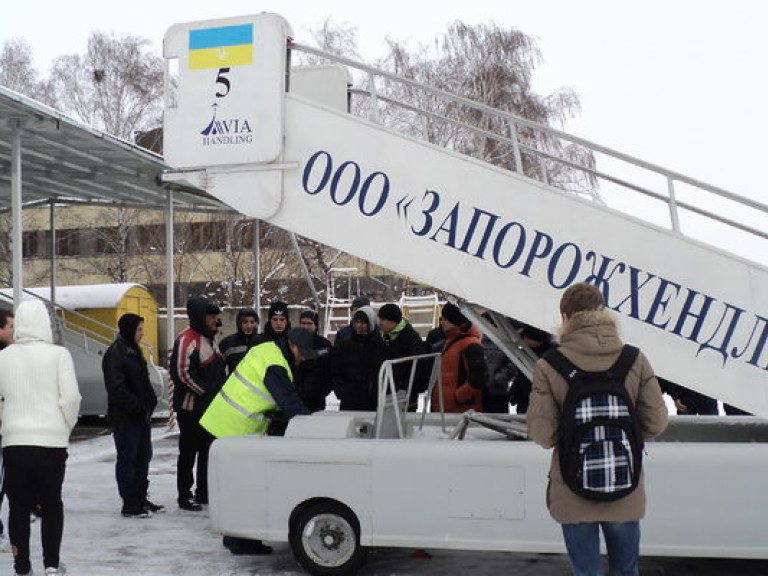 Запорожский аэропорт намерены открыть сегодня вечером