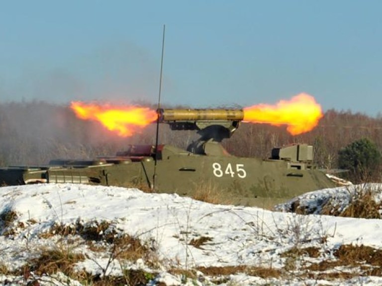 Украинская армия не лишена возможности открывать огонь в ответ на атаку – Порошенко