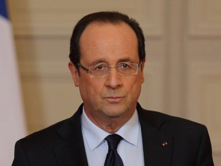 Президент Франции высказался за снятие санкций против России