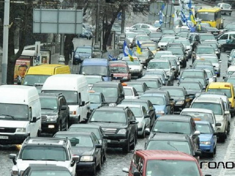 Из ГАИ уволены 102 сотрудника, мешавших работе Автомайдана — министр