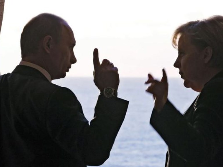 Путин и Меркель обсудили режим прекращения огня на Донбассе