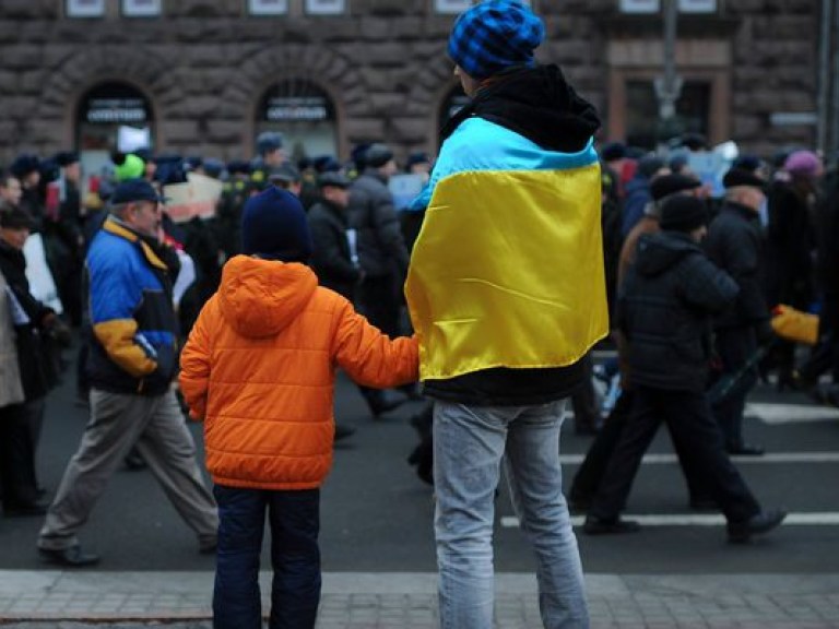 Сегодня в 13 странах мира проходят акции в знак солидарности с Украиной