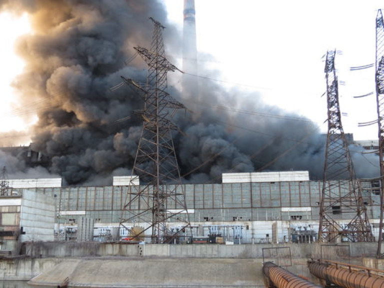 Из-за обстрела ТЭС в Счастье часть Луганской области осталась без электричества