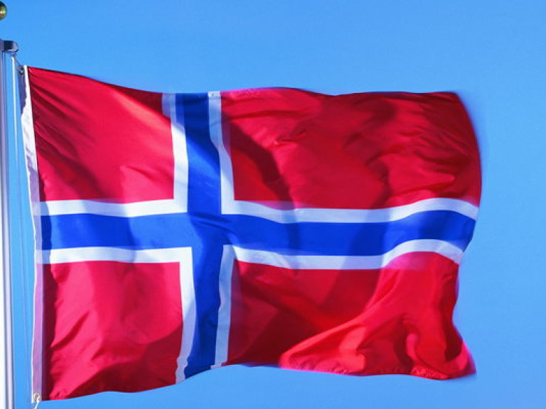 Норвегия отправит на Донбасс два военных реанимобиля
