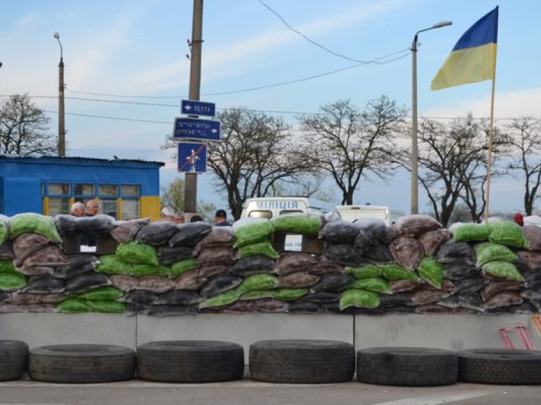 У Марьинки смертник подорвал себя на блокпосту