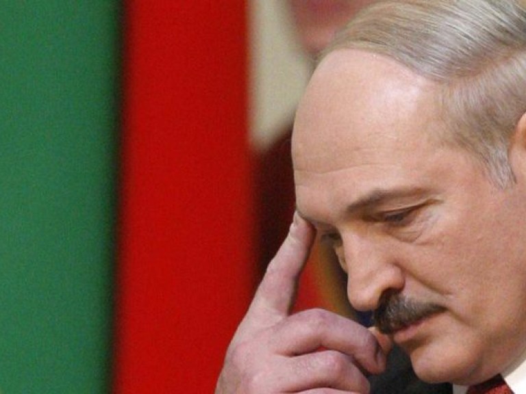 Лукашенко считает невозможным разрыв связей Беларуси, России и Украины