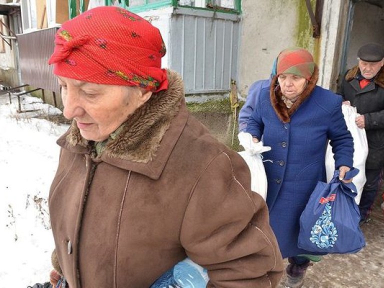 ГСЧС эвакуировала с Донбасса почти тысячу человек