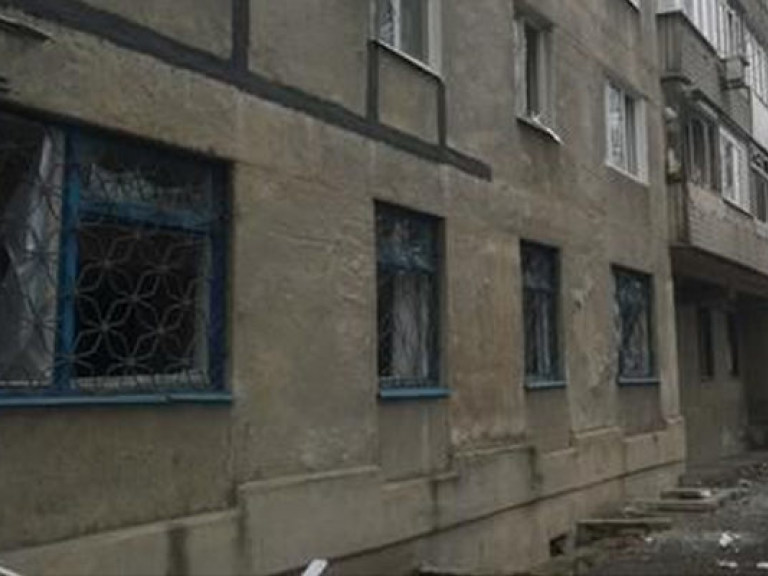 В результате обстрела больницы и детсада в Донецке погибло до 10 человек