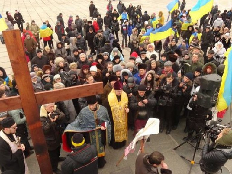 В Мариуполе провели молебен за Украину (ФОТО)