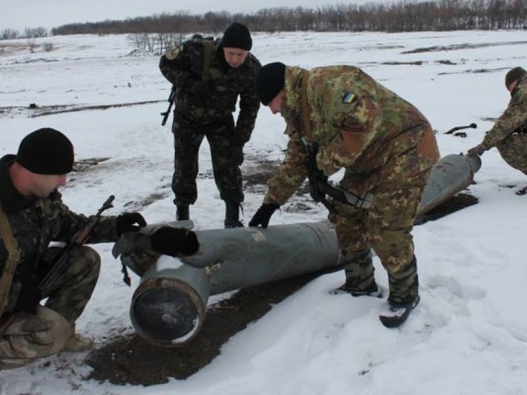 Штаб АТО: Дебальцево и Краматорск снова попали под обстрел, пострадали Попасная, Золотое, Луганское