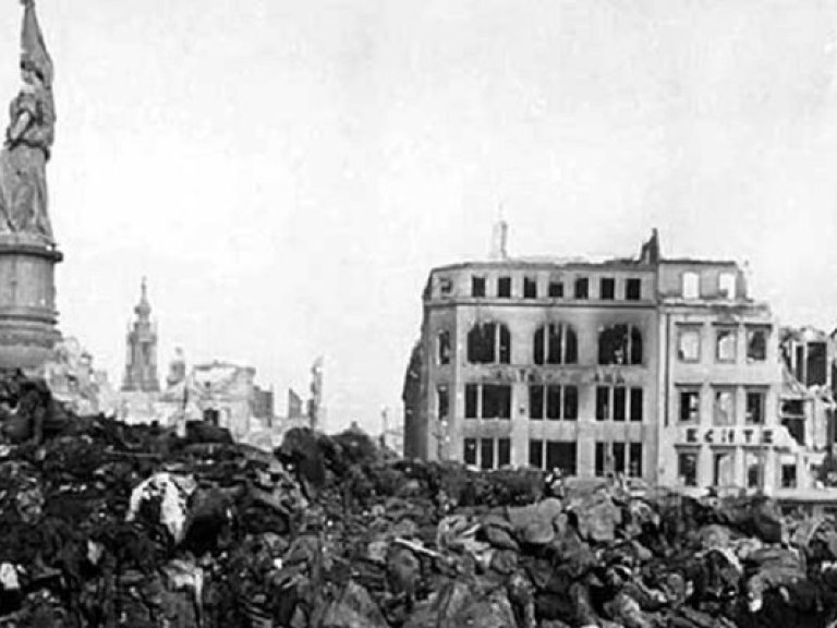 В Дрездене чтят память о Второй мировой войне (ВИДЕО)