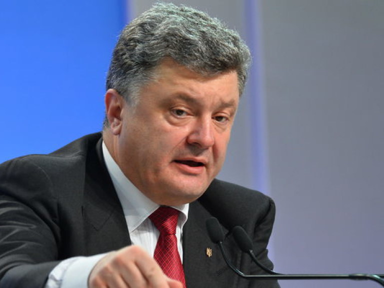 Порошенко озвучил два сценария развития событий на Донбассе после 00:00 15 января