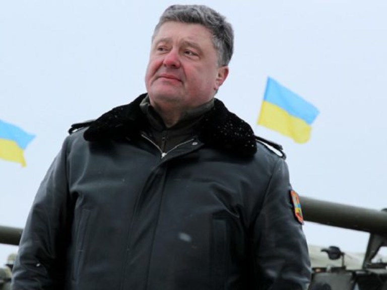 Порошенко: Украина готовится к началу отвода тяжелой техники