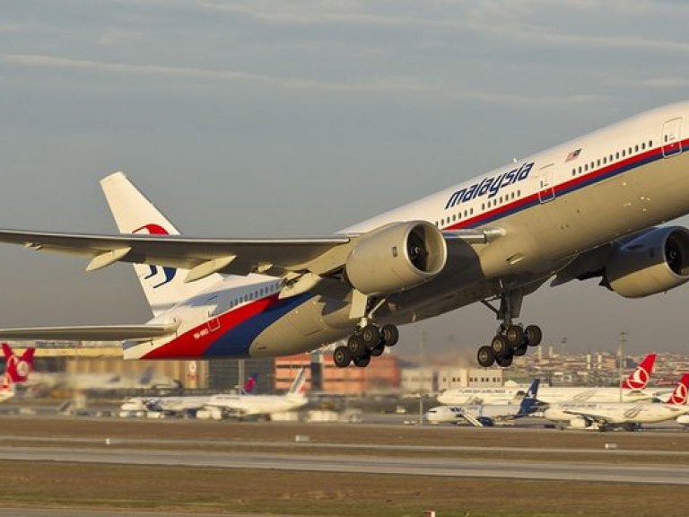 Кабмин закрыл комиссию по расследованию катастрофы малазийского Boeing
