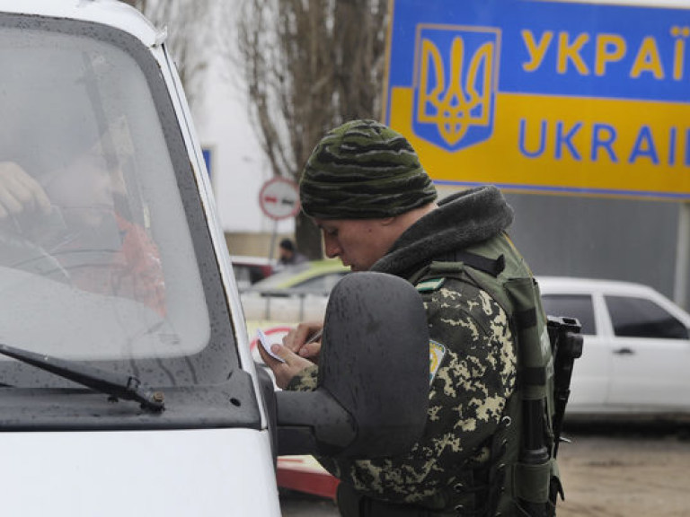 С 1 марта гражданам России для въезда в Украину нужен заграничный паспорт (ВИДЕО)