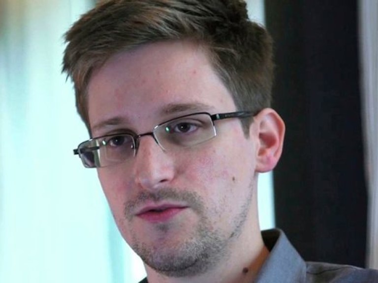 Американский аналитик: В США Сноуден станет «козлом отпущения»