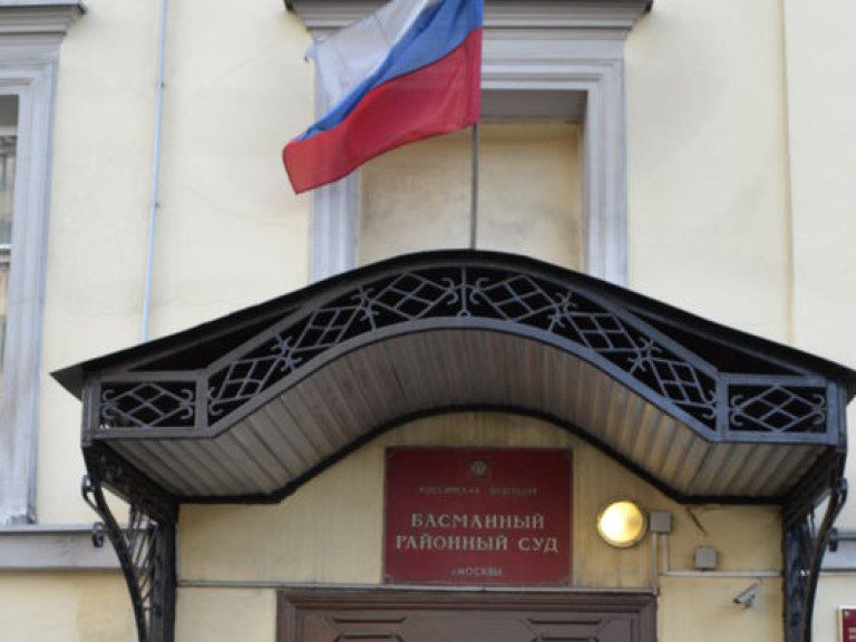 В Москве адвокаты трех подозреваемых по делу Немцова обжалуют решения суда об аресте