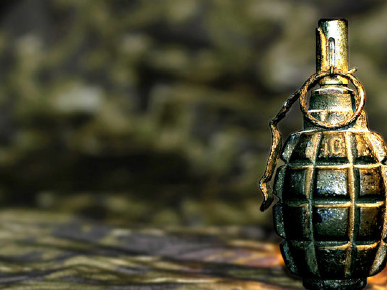 В Днепропетровске мужчина взорвал гранату