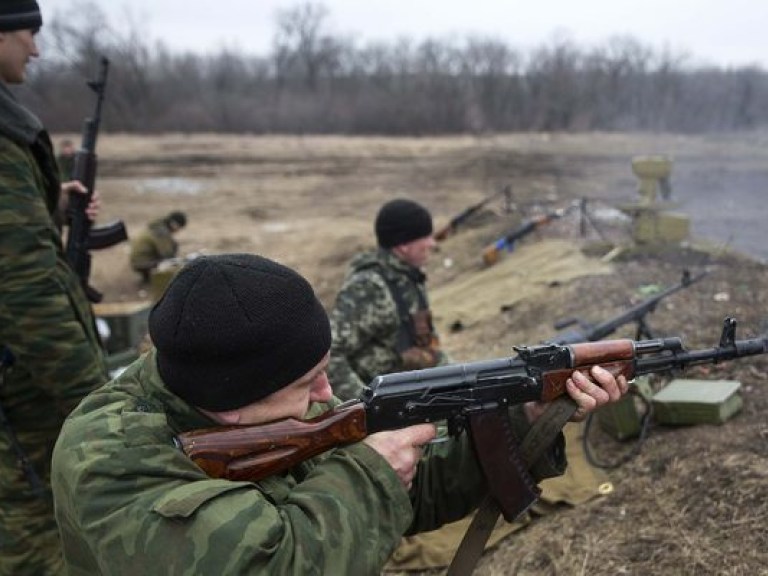 Во время обстрелов Широкино ранены двое украинских военных — штаб