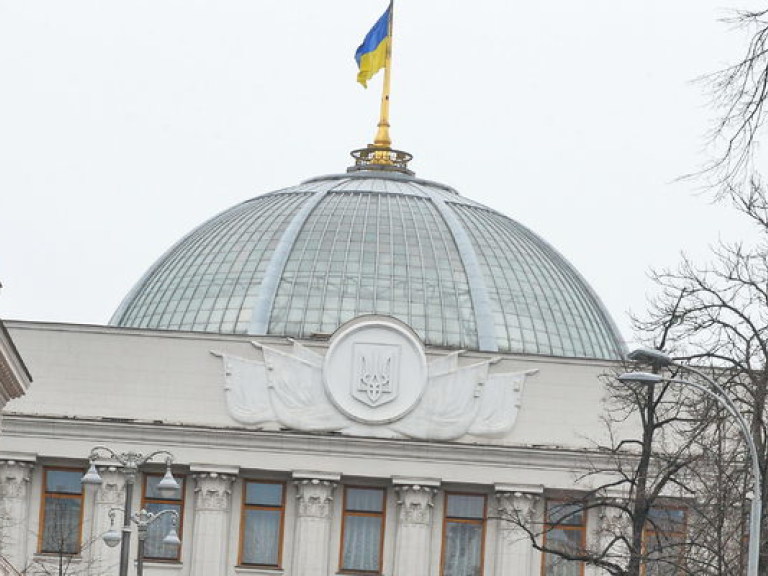 Рада 17 марта рассмотрит введение миротворцев, а также особый статус Донбасса