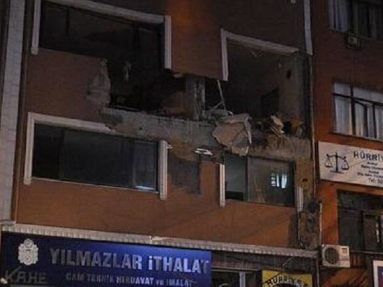 В Стамбуле возле редакции журнала произошел взрыв: один погибший, трое раненых