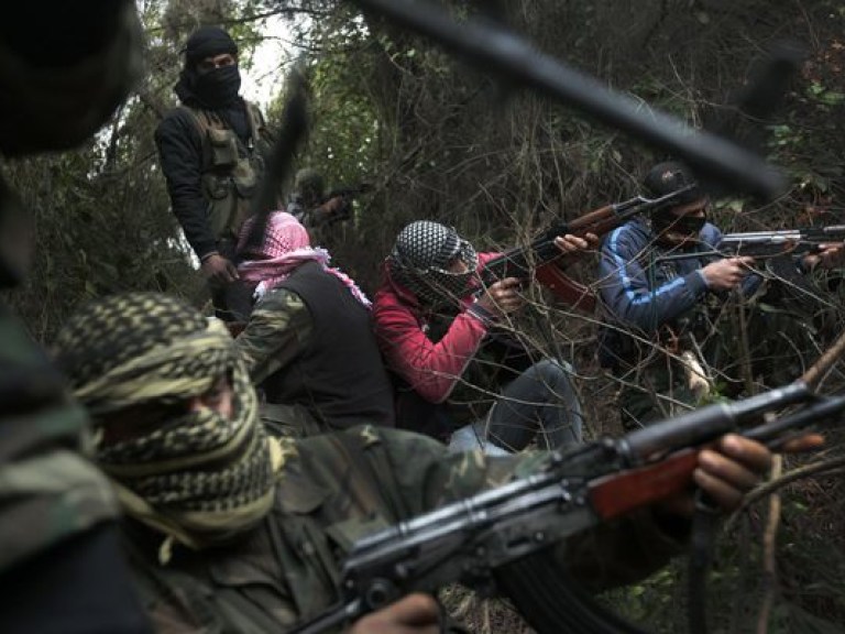 В пригороде Дамаска идут ожесточенные бои