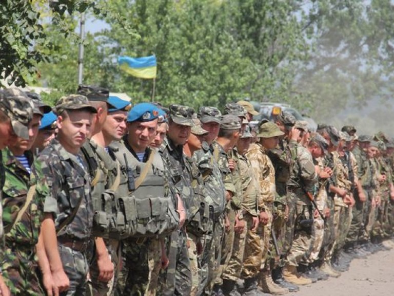 Эксперт: Законопроект о режиме военного положения – ответ на усиление противостояния в украинском политикуме
