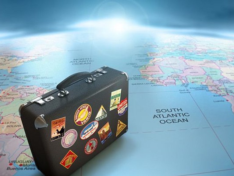 Эксперт: В 2015 году отдых за границей для украинцев подорожал на 300%