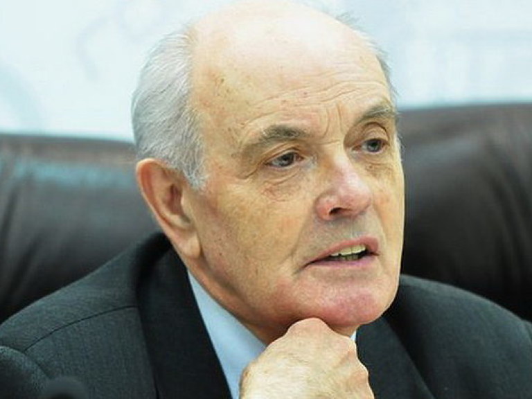 Цель законов по декоммунизации &#8212; создание антиправовых условий для запрета партии