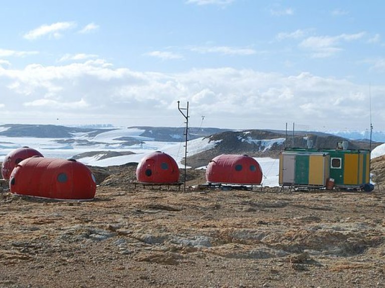 Директор НАНЦ рассказал, почему женщин не берут на зимовку в Антарктиду