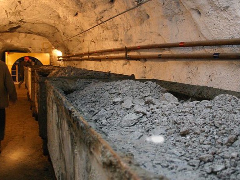 Украинские металлурги вынуждены уменьшать производство стали из-за отсутствия угля &#8212; парламентарий