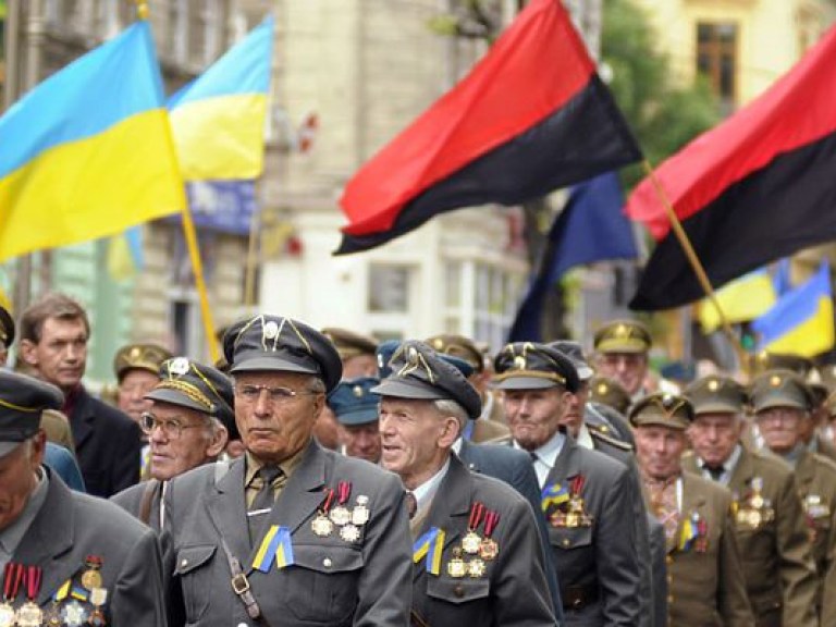 Рада приняла закон, наказывающий украинцев и иностранцев за критику ОУН-УПА