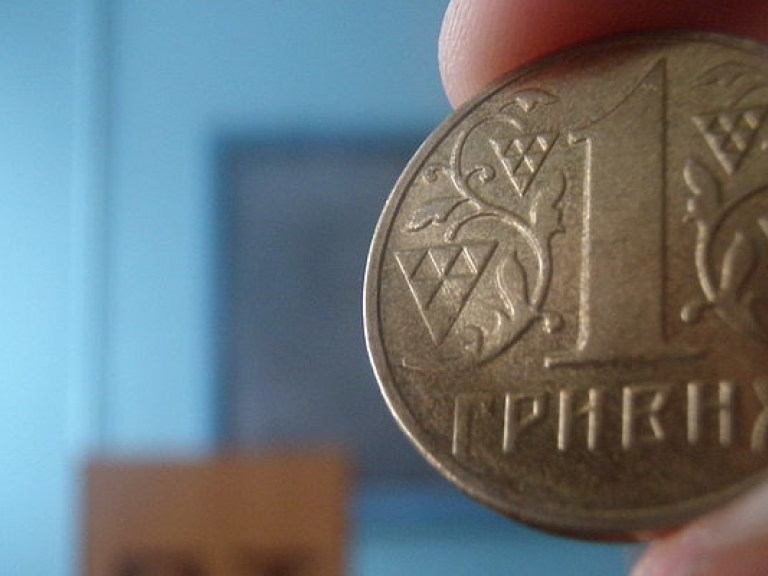 29 апреля НБУ укрепил гривну на 63 копейки