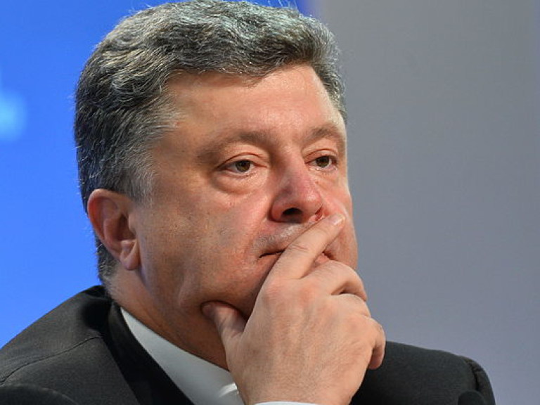 Порошенко попросил ЕС назвать точную дату введения безвизового режима