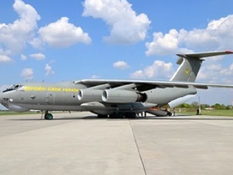 Самолет с украинцами вылетел из Непала, но будет делать остановки в Дели или Баку