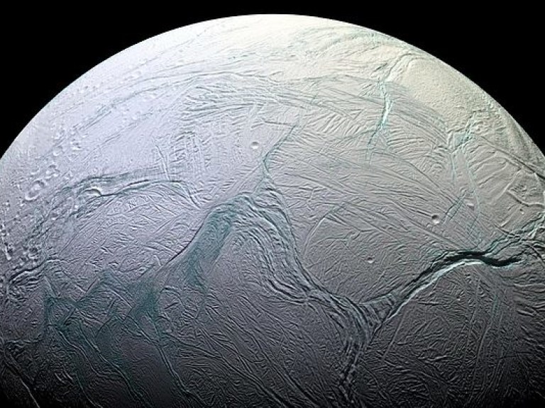 На одном из спутников Сатурна возможно зарождение жизни &#8212; ученые