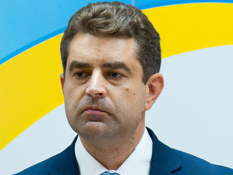 Порошенко назначил Евгения Перебийниса послом Украины в Латвии