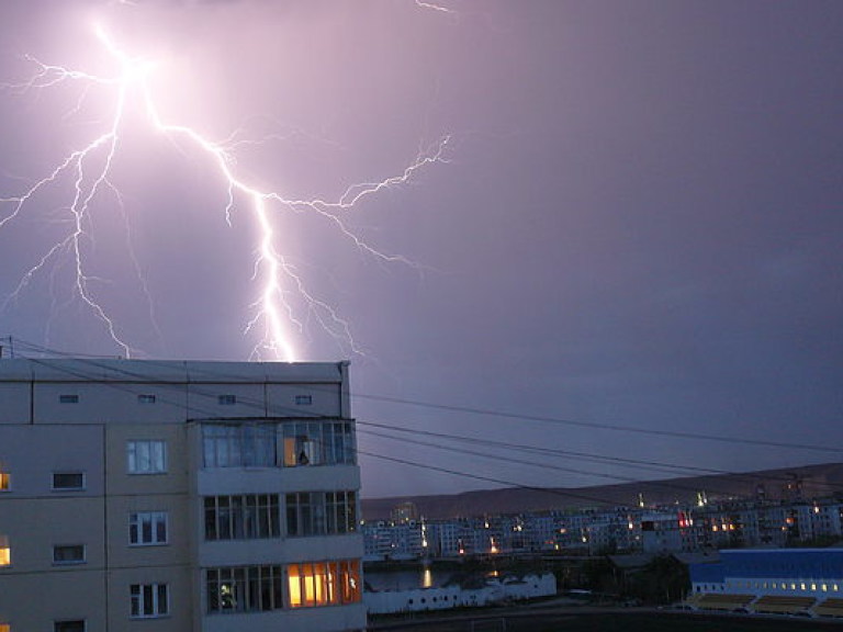Синоптик: 12 мая на Левобережье Украины и в Киеве возможны кратковременные дожди и грозы (КАРТА)