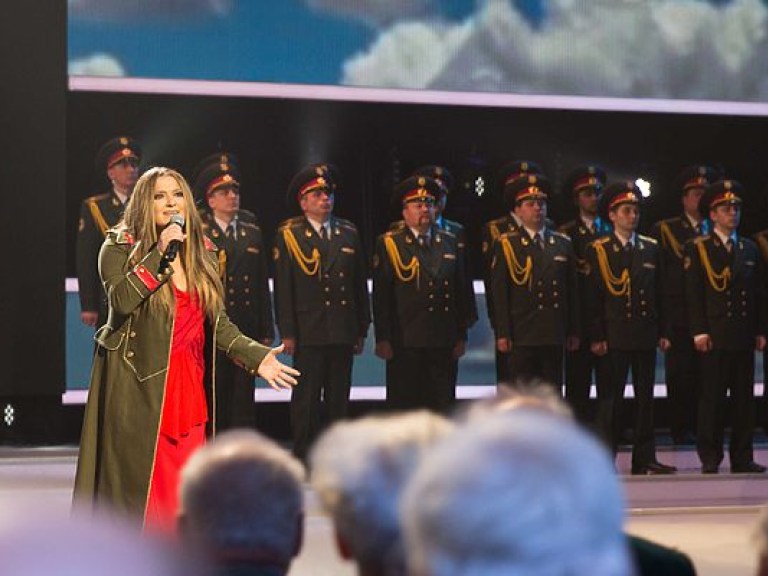 Поклонники Могилевской просят издать альбом военных песен