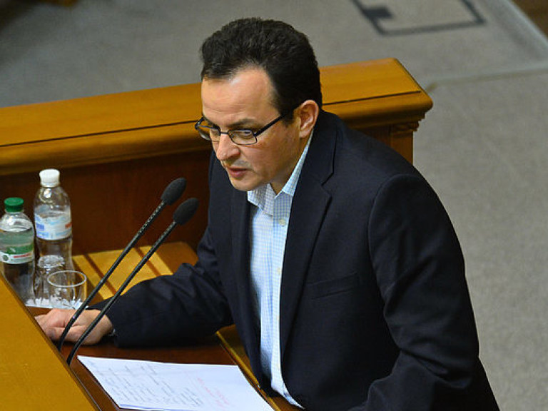 Нардеп: Поддержать инициативу снять депутатские полномочия с Мирошника с первой попытки парламентариям помешал собственный страх перед ответственностью