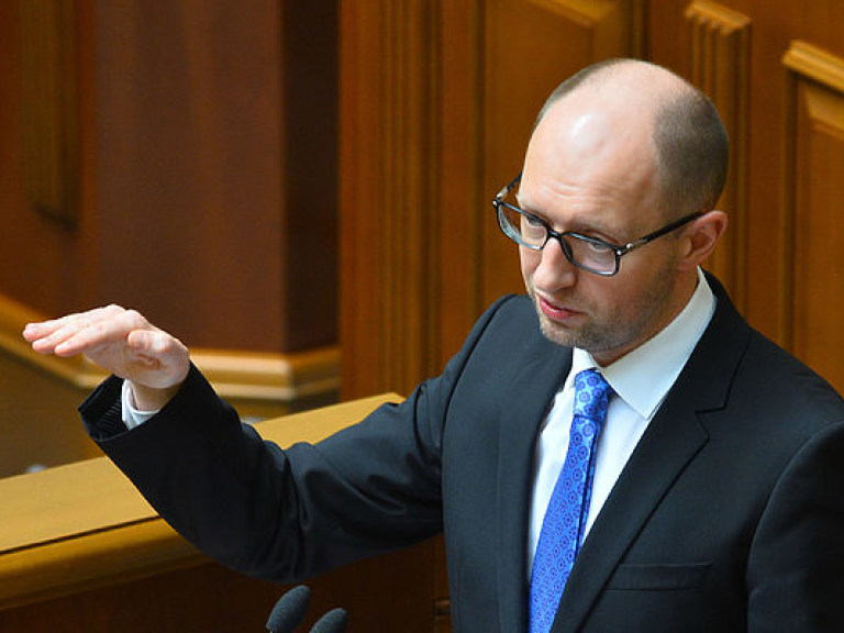 Эксперт рассказал, почему украинские политики хотят избавиться от Яценюка