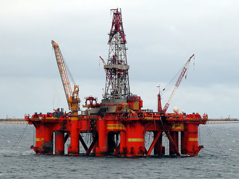 Цена нефти Brent упала ниже 63 долларов за баррель