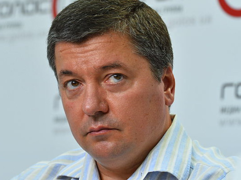 Эксперт: Яценюк пытается скрыть разочарование избирателей «Народным фронтом»