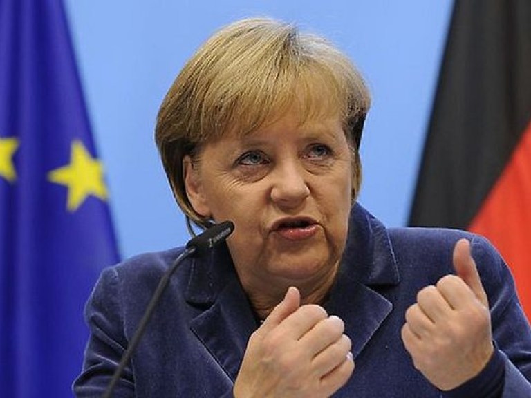 Меркель: послы G7 должны помочь Украине во внедрении реформ для борьбы с коррупцией