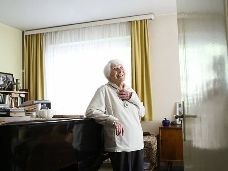 102-летняя немка защитила докторскую диссертацию
