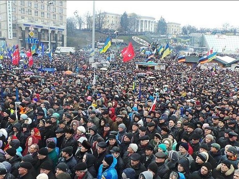 Украинские олигархи используют «майданы» для взаимного давления и шантажа &#8212; эксперт
