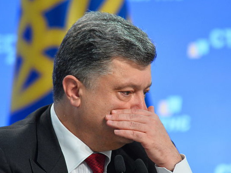 Порошенко готов уволить Наливайченко, но против отставки Шокина &#8212; СМИ