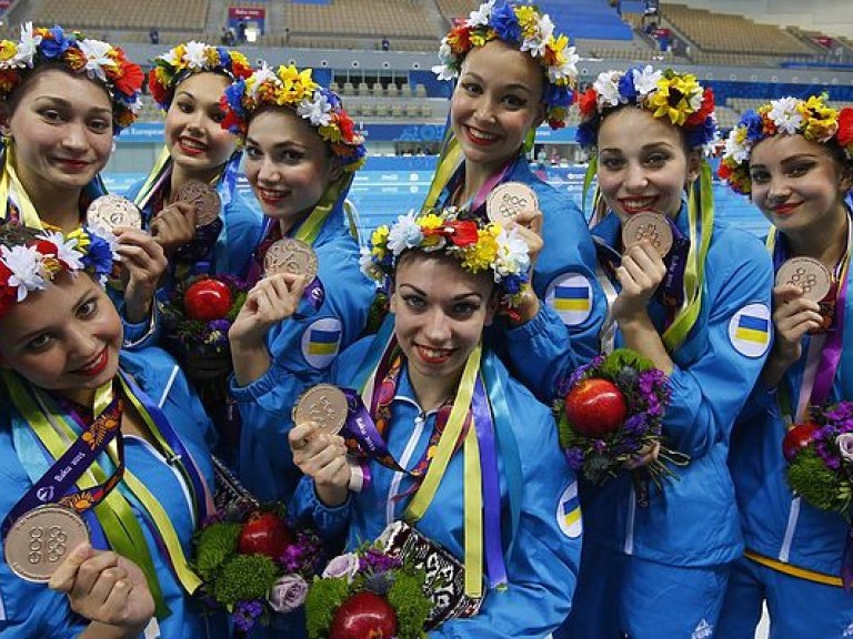 Сборная Украины по синхронному плаванию привезла более 7 килограммов медалей с Евроигр